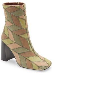 Jeffery Campbell Versus Boot- 6.5M